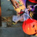 Detienen a pareja de abuelitos que regaló dulces con marihuana en Halloween