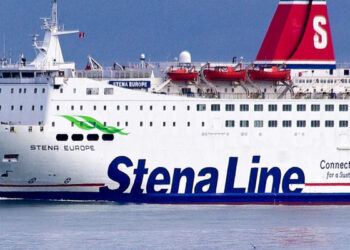 Madre e hijo mueren al caer de un ferry en el Mar Báltico