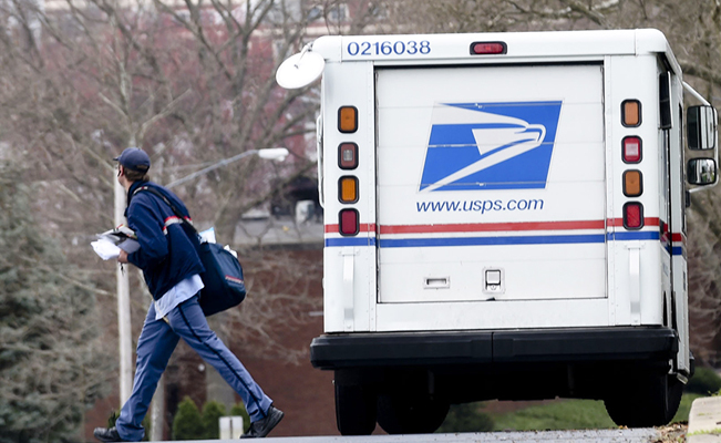 Cartero se negó a trabajar los domingos y demandó al Servicio Postal de EU