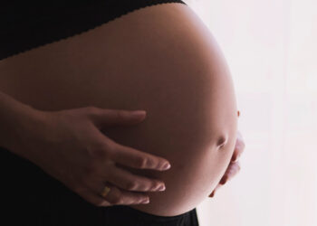 En España, mujer será indemnizada tras quedar estéril durante cesárea