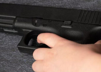 En Indiana, niño de 5 años mata a su hermanito de un disparo en la cabeza