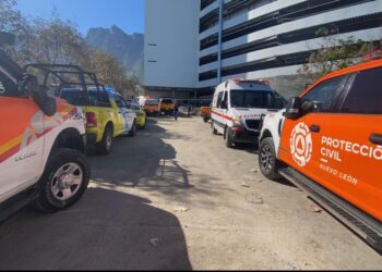 En Monterrey colapsa elevador y mata a 4 trabajadores de la Plaza Sikara