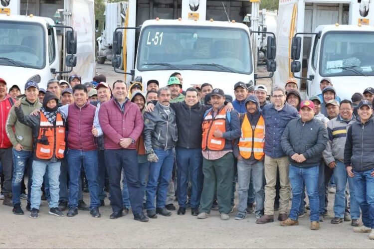 Reconoce Alcalde Eduardo Gattás labor de trabajadores de limpieza en cambio de imagen a Victoria
