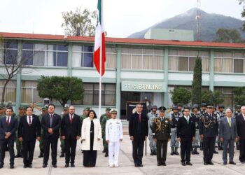 Asiste Alcalde Eduardo Gattás al 111 aniversario del Ejercito Mexicano