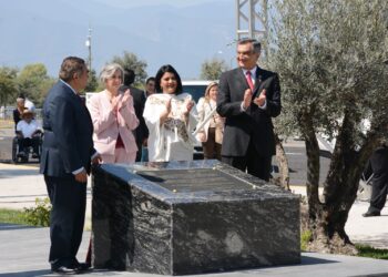 Devela Gobernador muro del Bicentenario de Tamaulipas