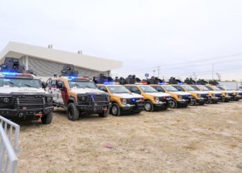 Refuerza Américo Villarreal seguridad en la frontera tamaulipeca; entrega patrullas y despliega más policías
