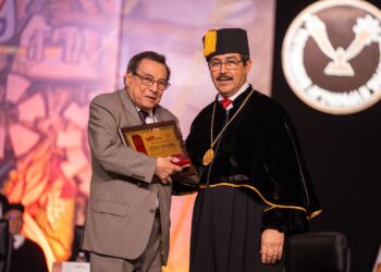 Rinde la UAT emotivo homenaje a su personal académico