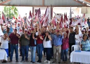 Pueblo de Jiménez respalda a las candidatas de Morena, Olga Sosa al Senado y Corina Garza a la presidencia municipal