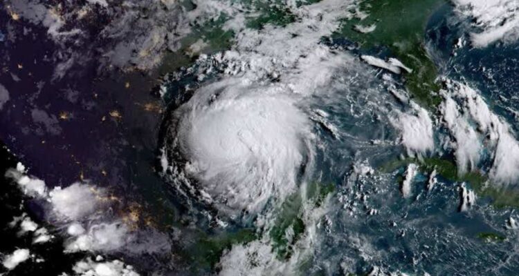 ¡Prepárate, Tampico! Un huracán podría estar cerca