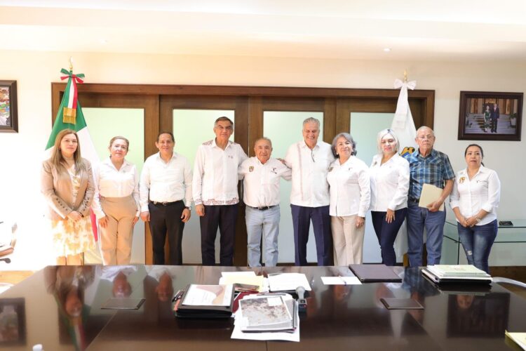Garantiza Américo Villarreal derechos laborales de trabajadores de la salud en Tamaulipas