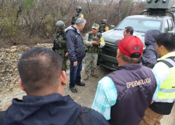 Atienden brigadas de Salud a la población afectada por las lluvias