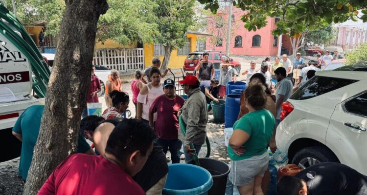 ¡Sin agua, sin pago!