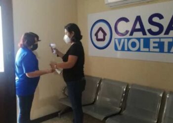 casa violeta