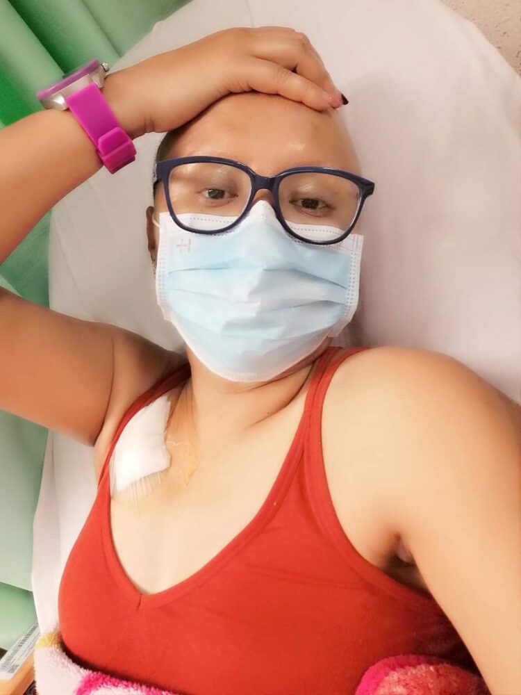 Yuridia  solicita ayuda para luchar vs el cáncer