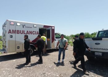 Rescatan a hermanas del Río San Marcos