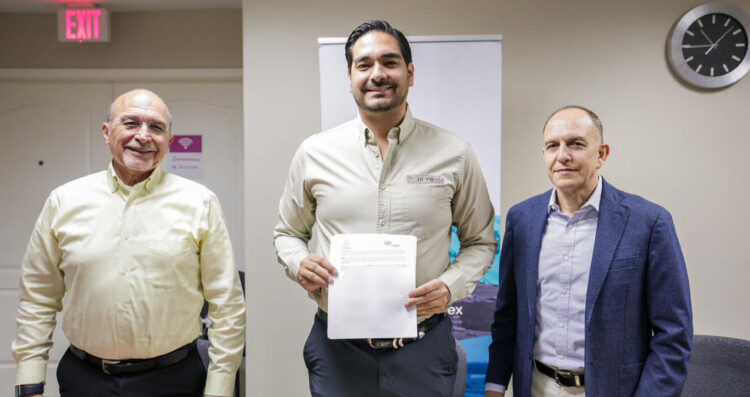 Firmaron convenio Gobierno de Carlos Peña Ortiz y Asociación de Maquiladoras INDEX