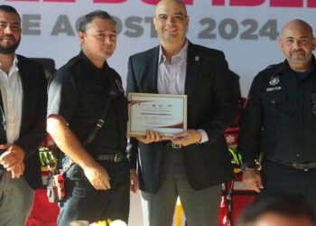Conmemora Gobierno Municipal Día del Bombero con emotivo reconocimiento a elementos de Nuevo Laredo