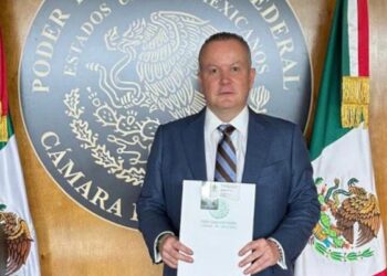 Se registra Carlos Canturosas como Diputado Federal de la LXVI Legislatura