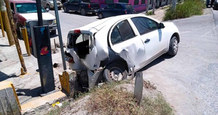 Varios lesionados tras choque en Carretera Reynosa a Río Bravo