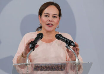 Nuevo Laredo amplía su conectividad: Carmen Lilia Canturosas anuncia vuelos diarios a Guadalajara