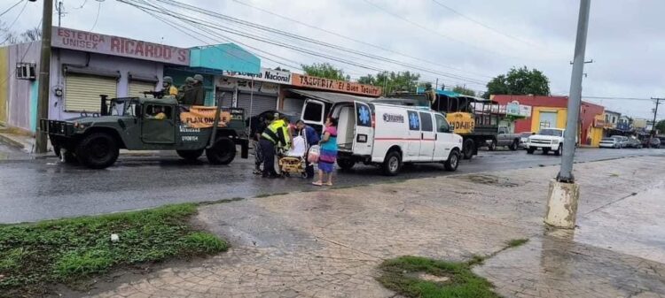 Rescate Heroico por SEDENA en Matamoros: Mujer en Labor de Parto Salvada en Medio de Inundaciones
