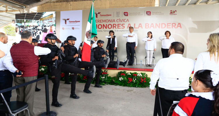 Preside gobernador ceremonia de graduación de cadetes que se incorporan a la Guardia Estatal