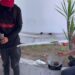 Jorge “Travieso” Arce comparte un momento especial con jóvenes limpia vidrios en Los Mochis