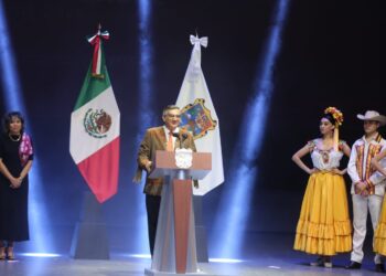 Inaugura Américo el XXII Festival Internacional en la Costa del Seno Mexicano