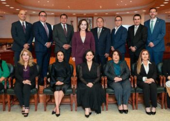 Tiene Nuevo Laredo Gobierno de paridad; presenta Alcaldesa Carmen Lilia Canturosas gabinete igualitario