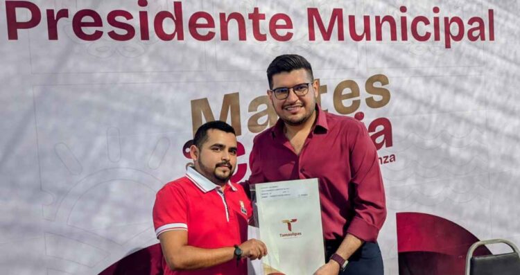 Alberto Granados destaca la importancia del trabajo conjunto entre sociedad y gobierno en “Martes en tu Colonia” en Matamoros