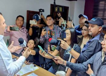 Atiende Secretario del Ayuntamiento a carretoneros; las puertas están abiertas para que se integren a trabajar en municipio de Matamoros