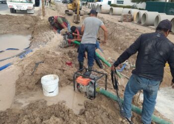 Corte de agua afecta a más de 118 colonias en Reynosa tras ruptura de tubería
