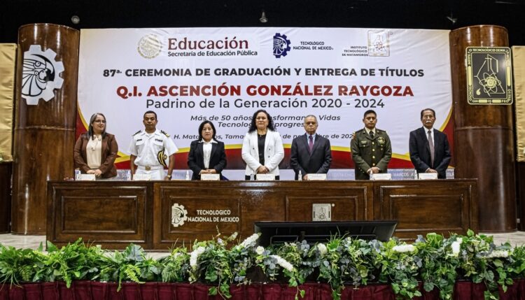 Participa Gobierno de Matamoros en la ceremonia de graduación y entrega de títulos del ITM