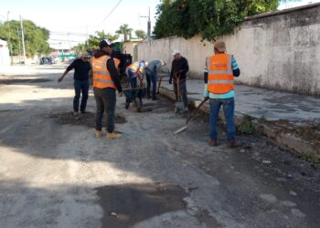 Con trabajos de bacheo y rastreo, Municipio continúa mejorando movilidad urbana