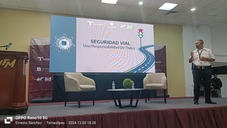 Tránsito y Vialidad capacita a jóvenes de la UTM y ofrece descuentos para exámenes de manejo