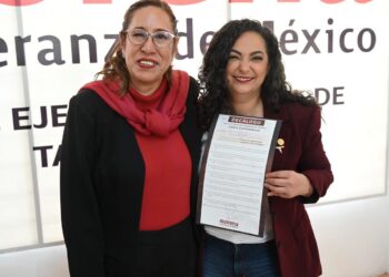Senadora Olga Sosa firma decálogo de principios de Morena
