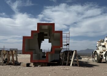 Da comienzo instalación de Cruz Monumental en Tula