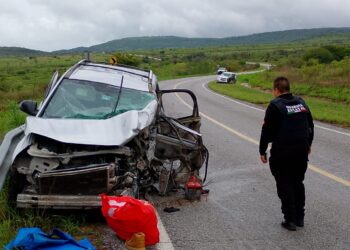 Lesionados tras Choque entre Equinox en la Carretera Federal 180