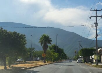 Pavimenta Secretaría de Obras Públicas el altiplano tamaulipeco