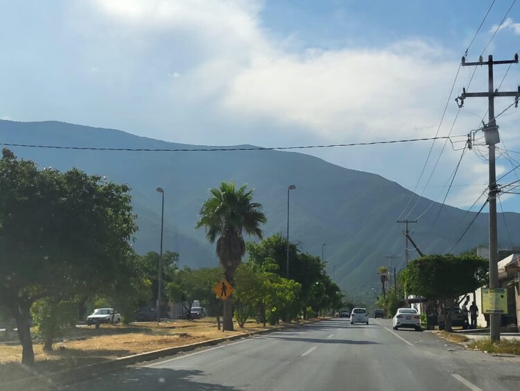 Pavimenta Secretaría de Obras Públicas el altiplano tamaulipeco