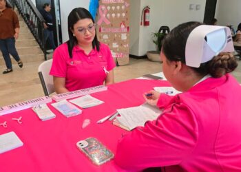 Convoca SST a realizarse exploraciones clínicas para la detección de cáncer de mama