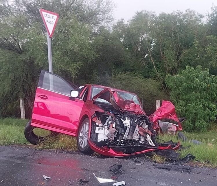 En Güemez: Domingo Trágico; Cinco muert0s y cuatro graves tras fuerte encontronazo de vehículos