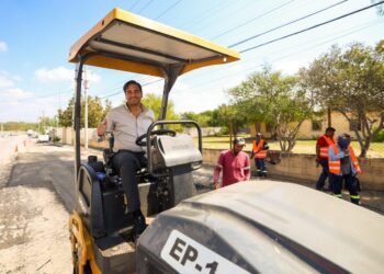 Dirigió Carlos Peña Ortiz intenso programa de bacheo en Rancho Grande