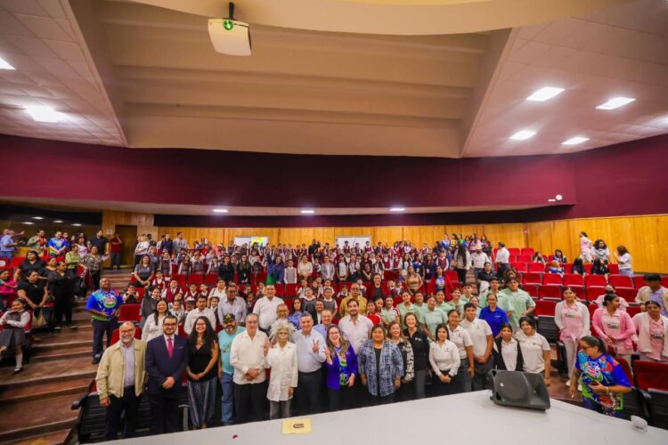 En Reynosa: Participó Alcalde Carlos Peña Ortiz en la Feria Infantil de la Ciencia, Tecnología y Arte 2025 del IPN