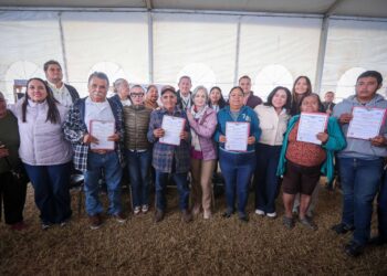 Lleva María de Villarreal miles de apoyos a Xicoténcatl con la Brigada Transformando Familias