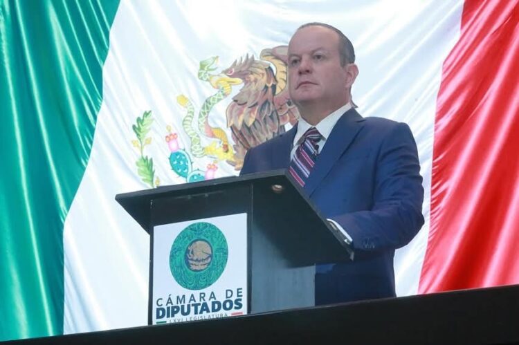 Propone Carlos Canturosas Villarreal declarar el 17 de octubre como Día Nacional del Operador de Autotransporte