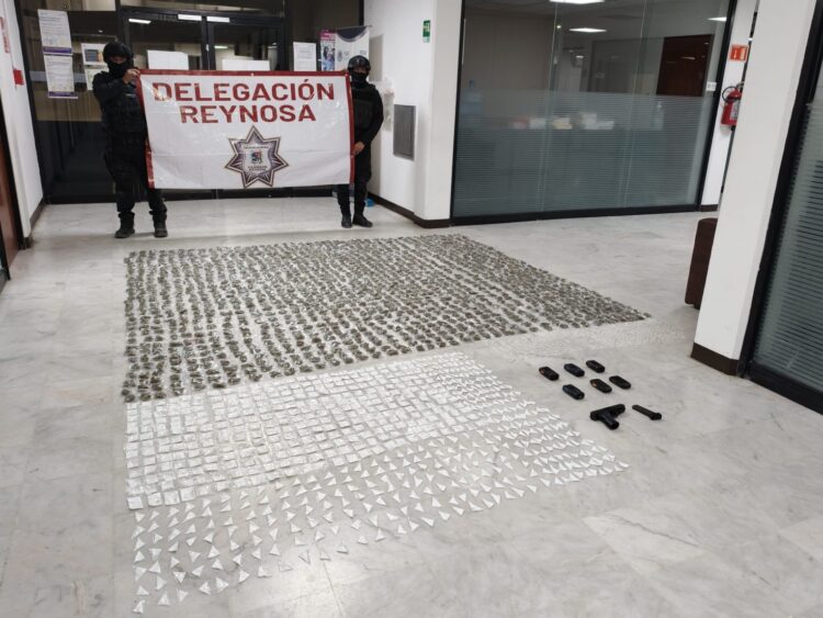 En Río Bravo: Huye de la Guardia Estatal y deja drogas y arma en vehículo