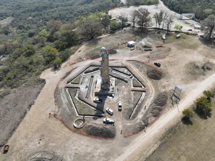 En Hidalgo: Embellece Gobierno del Estado el monumento a la Virgen de El Chorrito con moderna plazoleta