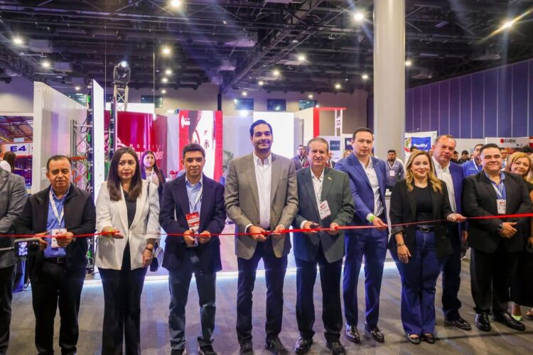 En Reynosa: Participó Alcalde Carlos Peña Ortiz en inauguración de Expo Proveedores convocada por INDEX