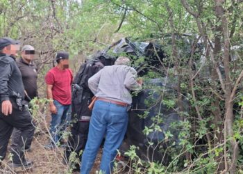 En Güémez: Cinco lesionados tras volcadura en la Carretera Federal 101; Guardia Estatal auxilia